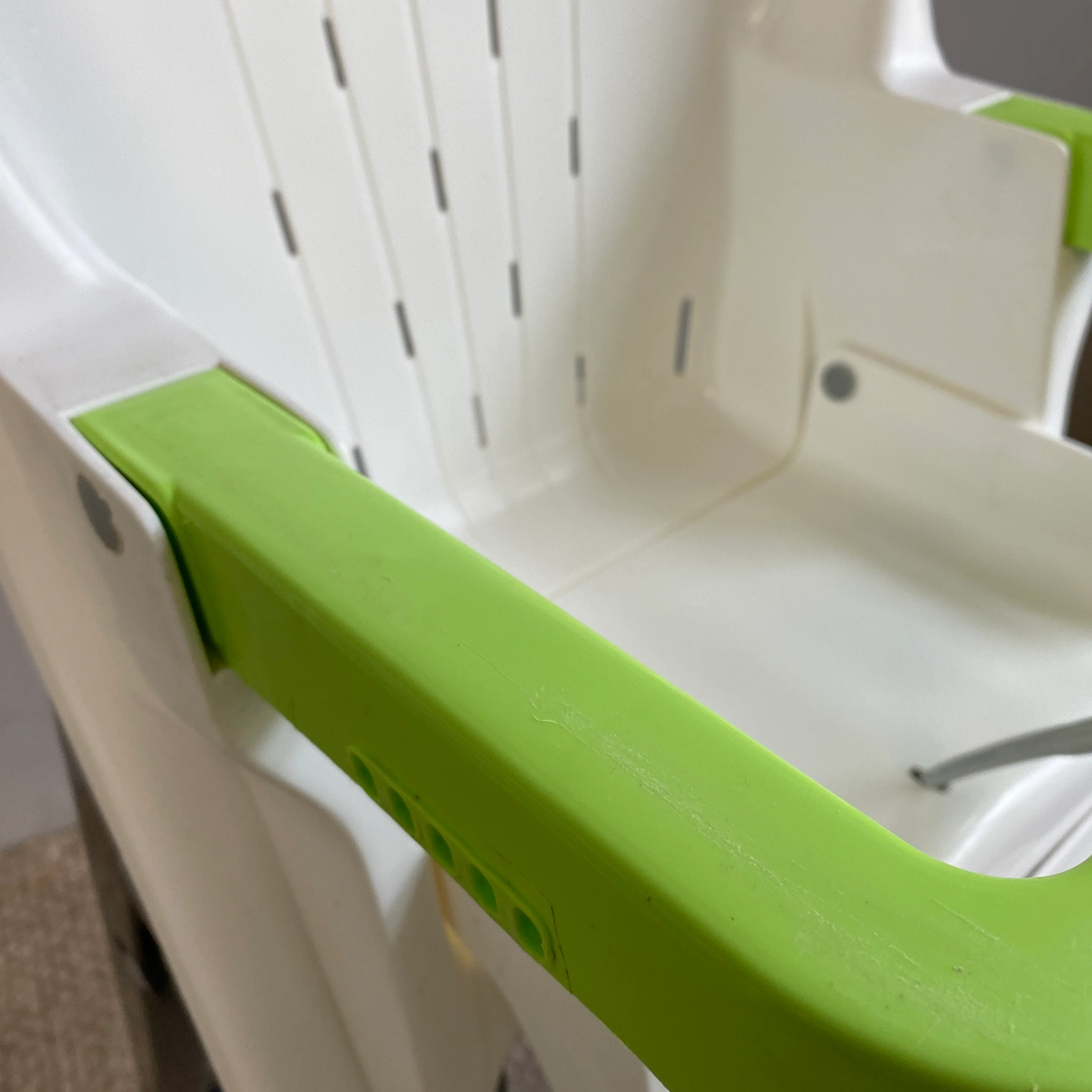 cam Hochstuhl gebraucht grün weiß Kunststoff Kinderstuhl - Image 4